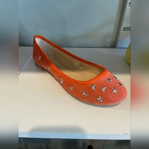 NIB sz 38 studded flats